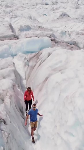 West Coast Small Group Tours are HERE!! Now you can join the award-winning guides at Cheeky Kiwi Travel for a bucket-list adventure along New Zealand’s Wild West Coast 🗻 🌊 With daily departures & multiple tour routes to choose from, you can customise your West Coast adventure to fit your NZ itinerary! Queenstown → Franz Josef Christchurch → Franz Josef Franz Josef → Queenstown Franz Josef → Christchurch option to add on TranzAlpine train journey between Christchurch & Franz Josef 🚊 #westcoast