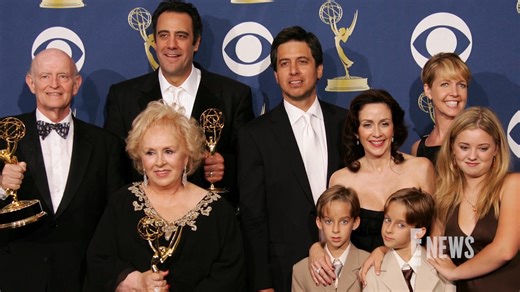 Ray Romano, Patricia Heaton and more 'Everybody Loves Raymond' alums reunited to celebrate the show’s 30th anniversary, and paid tribute to their late costar, Sawyer Sweeten. bit.ly/49Au0wV | E! News