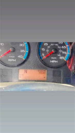 FOR SALE ONE FOR 💰6,500.00 OR GET TREE FOR 💰💰💰💰18,000.00💰💰💰 🔥💰🔥💰🔥DON’T LET THIS PASS 🔥💰🔥💰🤦‍♀️ 2009 International 8600 SBA 4x2 S/A Day Cab Truck Tractor MILEAGE 510,275 Miles Cummins ISM 370 6 Cylinder 10.8 L Diesel 370 hp Engine, 19610 Engine hrs, Air Conditioner, Cruise Control, Power Windows, Eaton Fuller RTO-14910-DM3 10-Speed Automated Transmission, 12000 lb Front Axle, 20000 lb Rears, 32000 lb GVWR, Air Ride Cab, Steel wheels, 295/75R22.5, Air Ride Suspension, 155 in Wheel