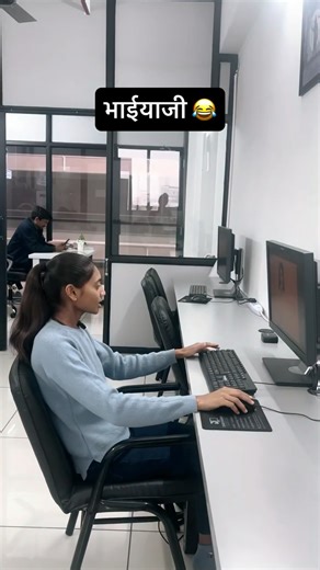 Nikunj Makwana on Instagram: "Photoshop नहीं आता? 😱 फिर भी background remove करना सीख लो 💥 Student हो या beginner — ये online background remove trick हर किसी के काम की है 💯 ना software, ना tension 😎 📌 Save करो ❤️ Share करो 👨‍🎓 Students के लिए must-learn trick #BackgroundRemove #NoPhotoshop #OnlineBGRemove #GraphicDesignStudent #DesignTricks #StudentLife #BeginnerDesigner #DesignLearning #CanvaAlternative #FreelancerIndia #DigitalSkills #ReelsIndia #InstaDesign #LearnOnline #SkillIndia #vi