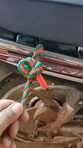 how to tie,rope tying,best survival knots,bundle knot,tying rope knots,tying knots,knots,clove hitch,double clove hitch,constrictor hitch knots,bowline knots,basic of tying rope knot,useful tip of tying rope knot,rope hacks and knots,rope techniques,rope lashing knot,rope lashing hitch knots,a common whipping knot,trucker's hitch knot,the best trucker's hitch knot,camping knots,camping knot tip,climbing knots,rope diy,common knots | Insight knots