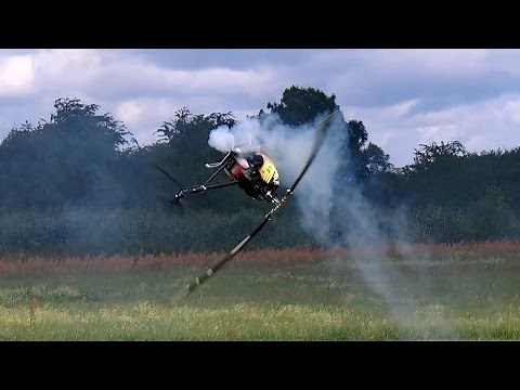 RAVE 700 NITRO RC MODEL HELICOPTER 3D ACTION / Seehausen Germany August 2016