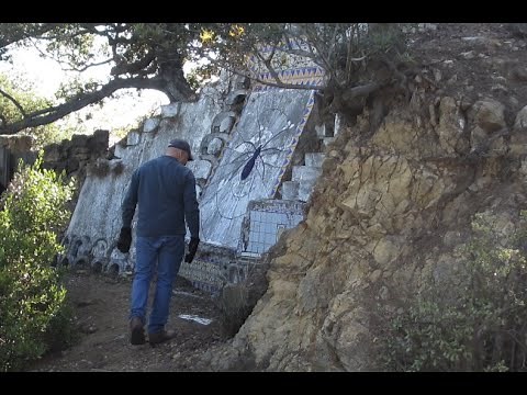 Found! The "Spider Pool" RUIN - Mystery in the Hollywood Hills!