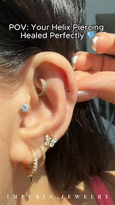 ✨ Taking out my helix and guess what… it’s fully healed 👂💎 Want your piercings to heal THIS smoothly? Comment TIPS and I’ll DM you our ultimate healing guidebook 🙈 . . . . . . . . #earpiercings #earcuration #earstyling #earrings #piercings #piercinglovers #piercingjewelry #piercingearrings #rookpiercing #helixpiercing #cartilagepiercing #piercingorelha #daith #girlswithpiercings #instapiercing #piercingshop #conch #piercinglife #piercingjewelry #earringsotheday #cartilagepiercing #helixpierci