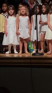 12 reactions | This 4-year-old steals the show at her graduation performance, and it’s absolutely adorable!  Watch the full video in the comments below ✨ | Women's Secrets | Facebook