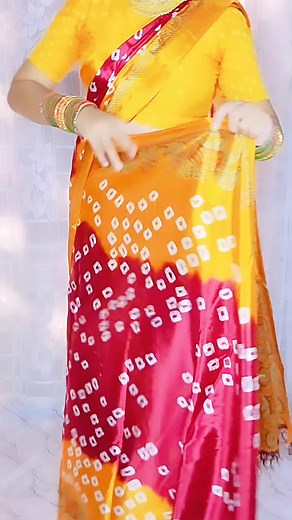 21K views · 231 reactions | Pleats making trick guide for Beginners #sareedraping #sareelove #saree #sareefashion #sareelovers #sareesofinstagram #sareeblouse #sareestyle #sareelover #sareeindia #sarees #sareecollection #sareeblousedesigns #sareeaddict #onlineshopping #silksarees #sareepact #fashion #indianwear #sareenotsorry #silksaree #ethnicwear #handloom #sareeinspiration #traditional #sareeblogger #indianwedding #sareeseduction #indianfashion #silk | style by prayu | Facebook