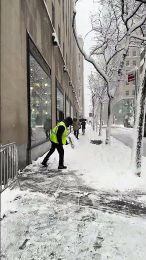Extreme Blizzard in New York City ❄️ Walking in Heavy Snowstorm (4K) #nycnight #snow #exploreny