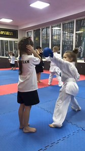 Karate kids Training @stefan_mayak_rt —— | Karatekas