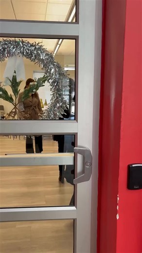 Laughter, food and warm conversations at MTSM’s Winter Open House 2025 ❄️ #HappyHolidays #njit #njitgrad #grad [njit, NJIT university, Happy Holidays, Winter, highlander] | NJIT Martin Tuchman School of Management