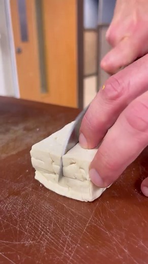 297K views · 1.4K reactions | Learn to make this delicious tofu salad with fresh grapefruit and chilli in the @gordonramsayacademy vegan class !! | Gordon Ramsay | Facebook