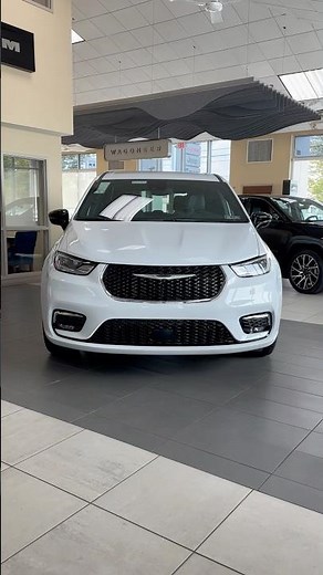 2025 Chrysler Pacifica Select AWD