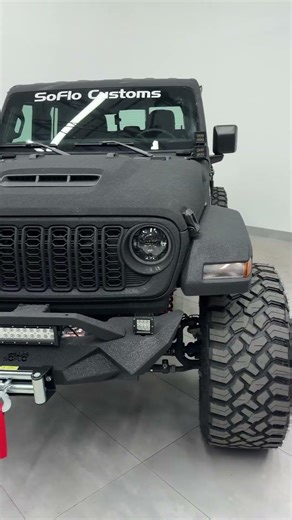 2025 Gladiator 392 Bobbed Bed Edition