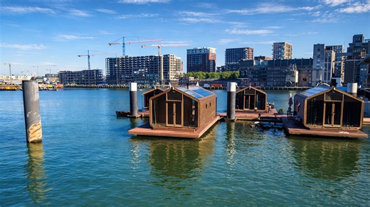 These floating homes in Rotterdam look so unique