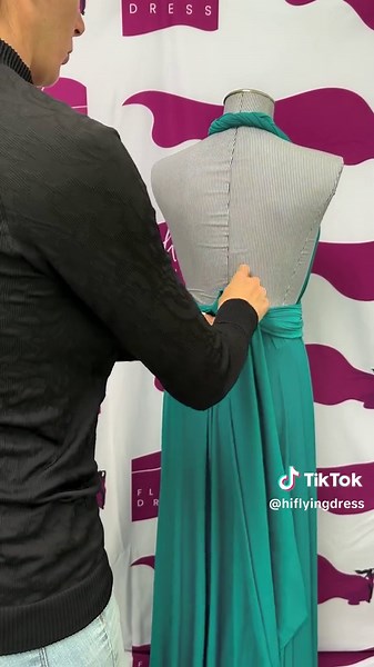 Tutorial for a Hi Flying Dress with a sexy open back and a unique front. Let us know what style you want to see you next. 🙌🏻 💃🏻 Teal Hi Flying Dress 📍Flagship Studio Hi Flying Dress is the leading Design House and retailer of Flying Dresses in the world. Its presence encompasses rentals, retail, global photographer partners, and Maui photoshoot experiences. #hiflyingdress #flyingdress #maternityphotoshoot #maternityshoot #maternitydress #maternityphotographer #engagementday #engagementphoto