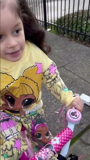 Minnie Mouse bicycle for girls