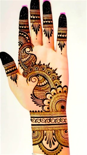 Stylish Front Hand Mehndi Design Ideas