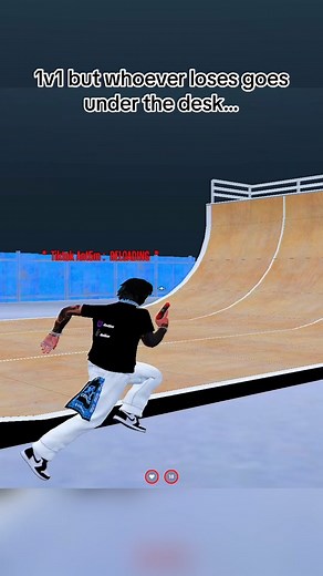 1v1 but whoever loses goes under the desk😏#fyp #fypシ #gta5 #fivemroleplay #gta #fivem #mighettorp #Ant5m #gamertiktok #makemefamous