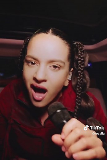 La Rosalia (@rosalia)’s videos with DESPECHÁ - ROSALÍA