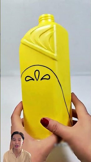 Foldable cell phone stand made from recycled plastic bottles