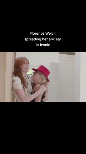 The way she stresses out gaga 💀 #florenceandthemachine #florencewelch #fyp #music #ladygaga #fivefoottwo