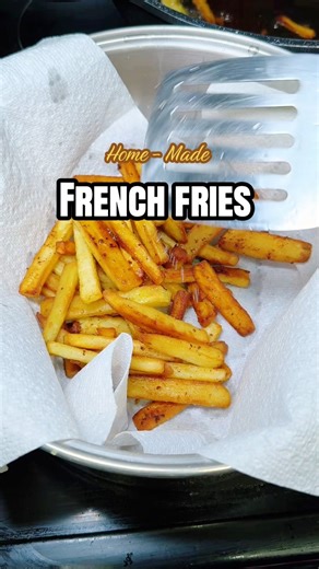 Crispy on the outside, fluffy on the inside — oriental batata fries done right 🍟✨ #HomemadeFries #BatataFries #FromScratchCooking #FoodieVibes #ComfortFood | Christina Williams