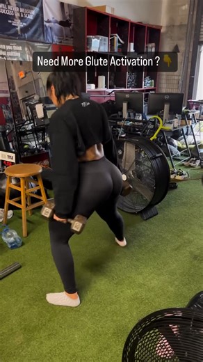 Your Trainers Favorite Trainer on Instagram: "Drop a 🍑 if you need more glute activation!? activate your glutes and ReachThePeach. Tips 🤓for Growing a Bigger 🍑Booty #EmbraceThePeach 1. Glute Activation: Activating your glutes before a workout is extremely important. If you have stubborn glutes, you can activate your glutes beforehand either with or without a resistance band. Standard exercises like glute bridges, hip extensions, and body weight squats can really activate your glutes and get t