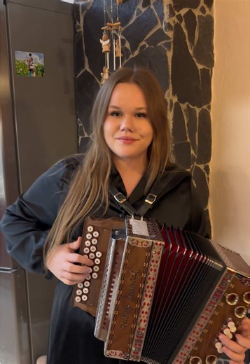 Exploring Slovak Folklore Through Song and Dance