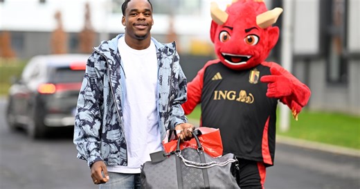 Roméo Vermant et Nathan Ngoy découvrent les Diables rouges : les joueurs appelés par Rudi Garcia sont arrivés à Tubize (photos)