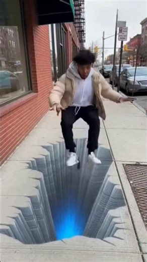 Watch your step! 📱🔥 vs. 🚶‍♂️