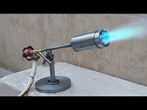 A simple and very powerful DIY jet torch with sharp, blue flames.