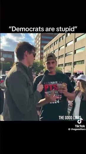 MAGA Goon w "Dems Are Stupid" Shirt Can't Name 3 Branches of US Govt 😆