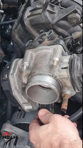 432K views · 5.5K reactions | Throttle body gasket replacement #mechanic #cargirls #carguys #carwash #cleaning #satisfyingvideo #detailing #meguaers #sunny #camry #qualityparts #qualityrepairs #alimech #headlights #brakerotors #brakerotor #satisfying #rubi #barcelona #oilchange #reelart #artreels #toyota | Alimech | Facebook