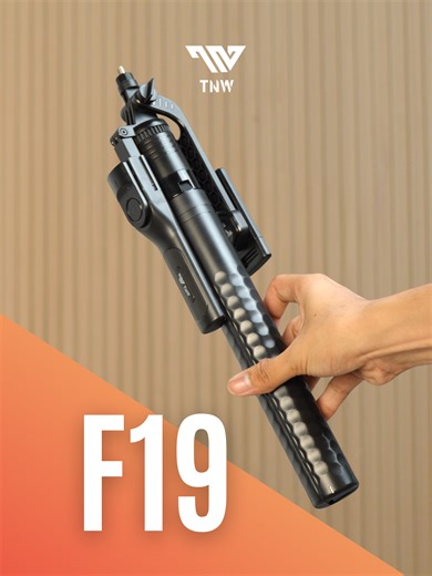 Stable tripod base? Check. Solo vlogging partner? Check. Lengthy & stable for high-angle videos? Check. #vloggersphilippines #vlog #tnw #tnwtripod