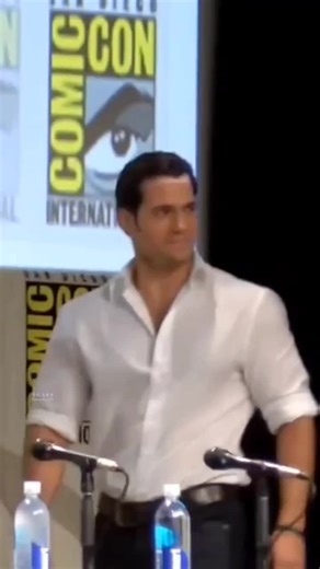 Walking ancient Greek sculpture 👀 #henrycavill #superman #handsome | henry cavill