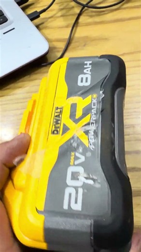 Pin dewalt power pack 8ah Mexico new trầy rẽ 0903397180