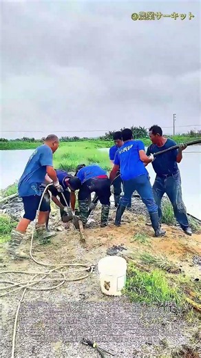 地方の農家が手作業でチューブウェル（管井戸）を掘る手順：てこの原理の活用、手動ジェット工法と打ち込み工法、そして農村における伝統的な手掘り井戸の建設