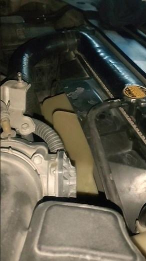 How does a Land Cruiser's radiator fan work? #shorts