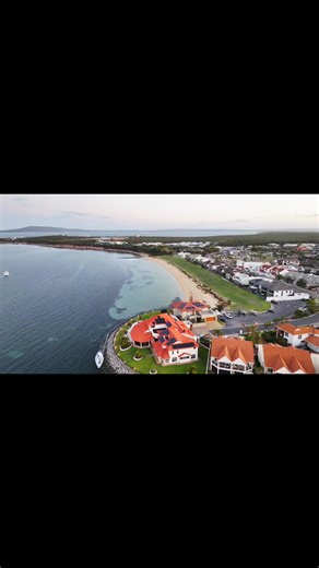 🚁 Enjoy the ride. After seeing the final FPV cut from Eyre Drone Co tonight, it was hard not to feel inspired. So I lodged a flight plan in AVCRM, operating under ReOC 8642 for VLOS and NVLOS, and headed down to the marina for a bit of close-water fun and sunset photos. Flying my DJI Mavic3Pro drone skimming low, flying sideways, smooth line and tight control, then pulling back for a wide look across Porter Bay this is the stuff that makes my want to fly FPV ❤️. All part of sharpening things up