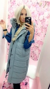 Lots of you querying size guide on these gilets 📝 I am generally a size 8/10 on top and I am wearing a small, I could also get away with a medium to allow more for layers and it looks quite similar on.. So If In doubt go for the bigger size and enjoy the comfort 💙 Average size guide depending on desired fit 👇🏽 Small - 8/10 Medium -12/14 Large -14/16 XL - 16/18 XXL -18/20 Tap link to shop below 💫 https://www.poppylaneclothing.ie/product/padded-zip-detail-gilet/ | Poppy Lane Clothing