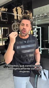 562K views · 47K reactions | Gracias a la revista Hola Latino por esta portada y este gran regalo de entrevista❤️ Me Siento muy orgulloso de ser estilista ‍♂️ | Gabriel Samra | Facebook