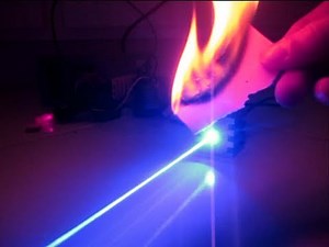 Insanely Powerful 2000mW Blue Laser Destroying Stuff