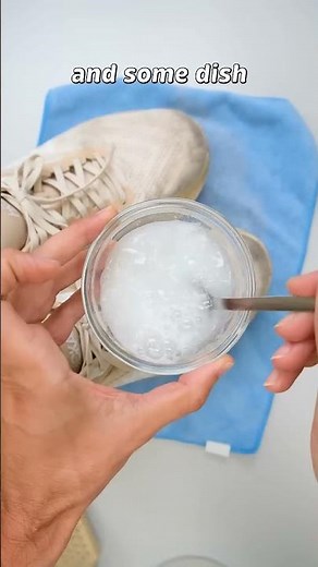 How To Remove Dirt Stains From Your Sneakers - A Dry Cleaners Guide #cleantok #diy #cleanlaundry