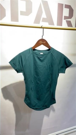 Green Yoga T-shirt #yoga #fashion #fitness #ootd #update #gymlover #outfitideas