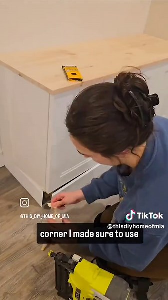 DIY toe kick for Ikea cabinets #DIY #diymoldings #ikea #ikeacabinet #d...