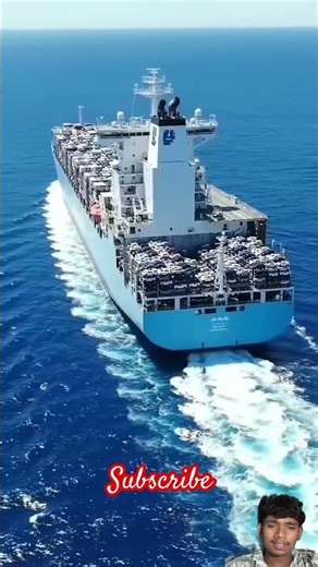4000 लग्ज़री कारों से भरा जहाज डूब गया! 🚢🔥 #ShipSunk​#CarCarrier​#LuxuryCars​#ShipAccident