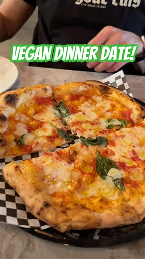 Vegan Dinner Date in Long Beach 🥗🍕🍷💚
