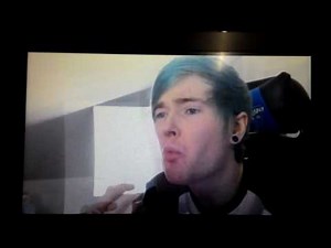 DanTDM eat sour candy🌸
