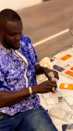 Al Amiine Electronic’s Store📲 (@daadji)’s video of 17 simple iphone