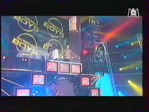 Dance machine 100% boys.