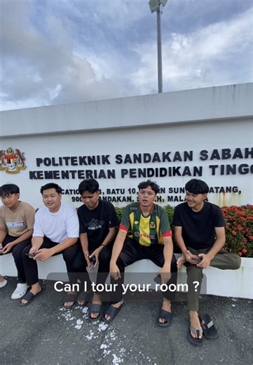 Touring a University Student’s Room: Student Life Insights